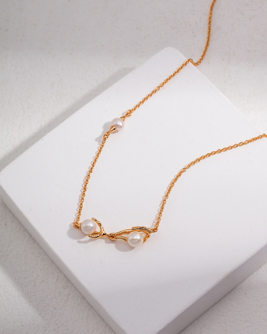 Golden Pearl Twist Necklace