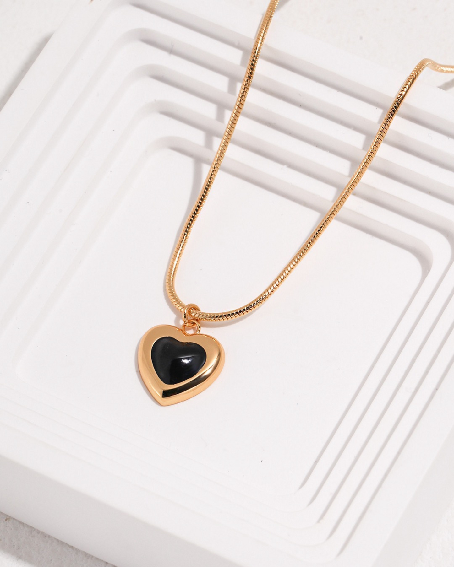 Black Heart Pendant Necklace