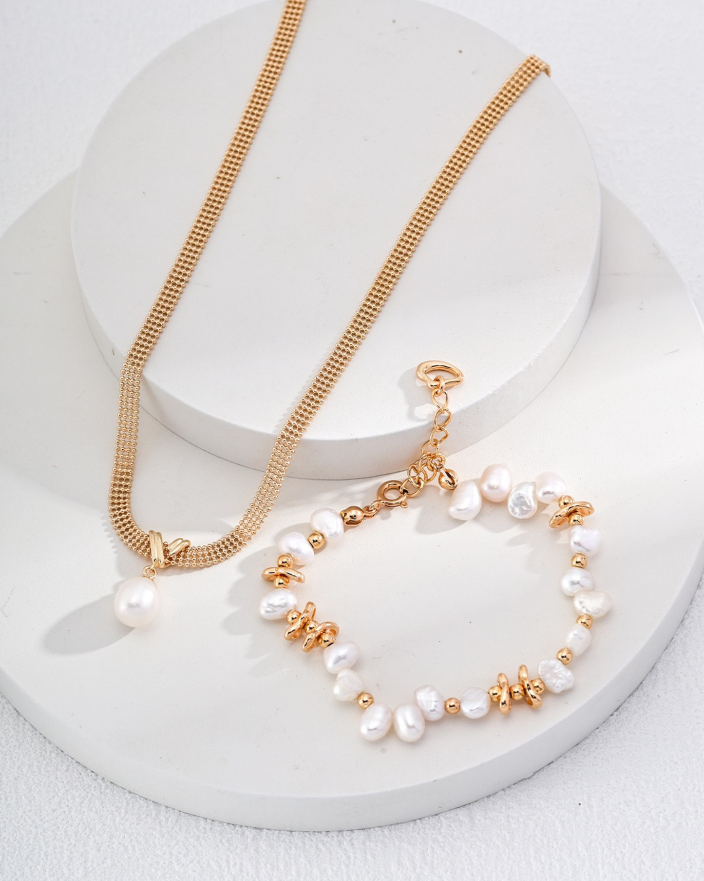 Golden Pearl Lace Necklace