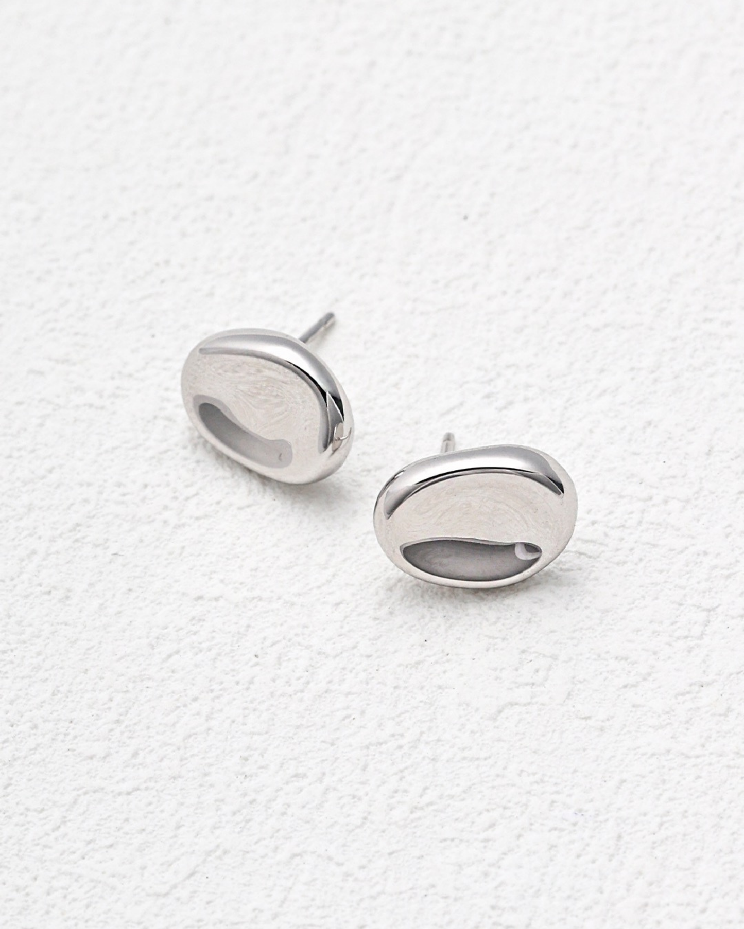 Classic Pebble Stud Earrings