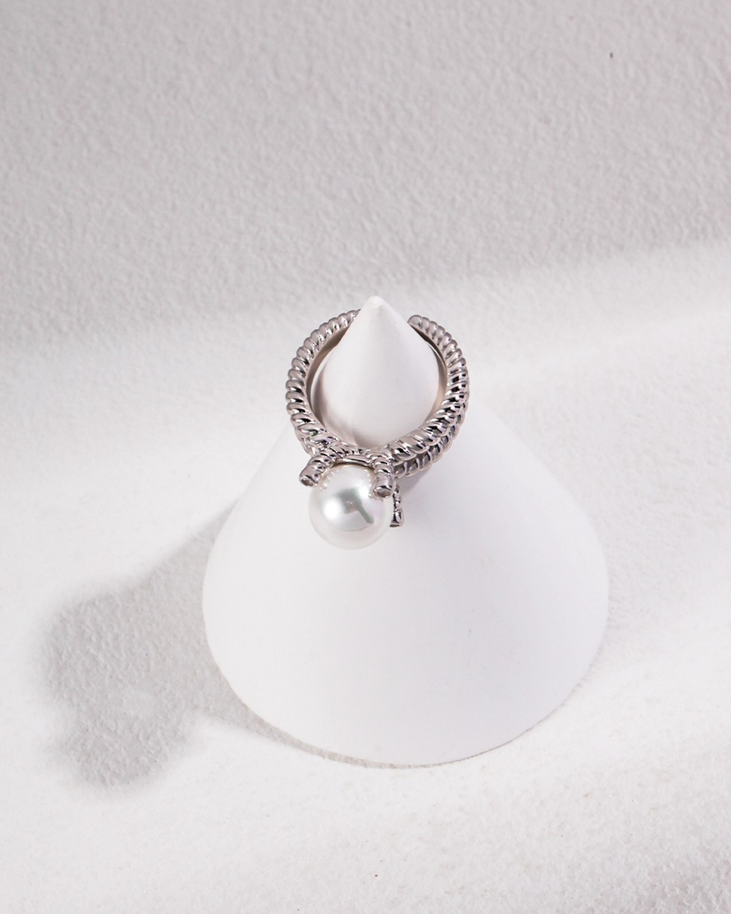 Twist Pearl Ring