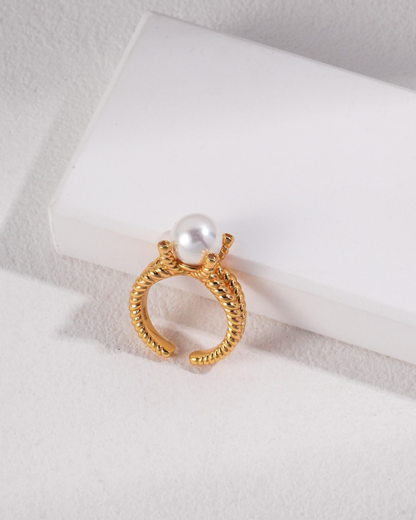 Twist Pearl Ring