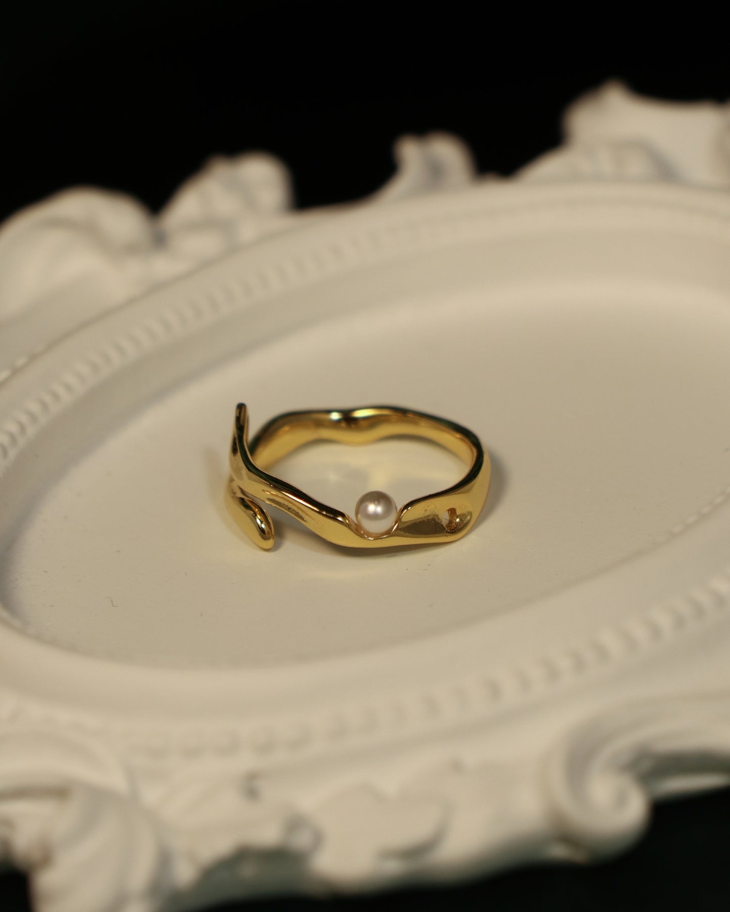 Smooth Gold and Pearl Ring