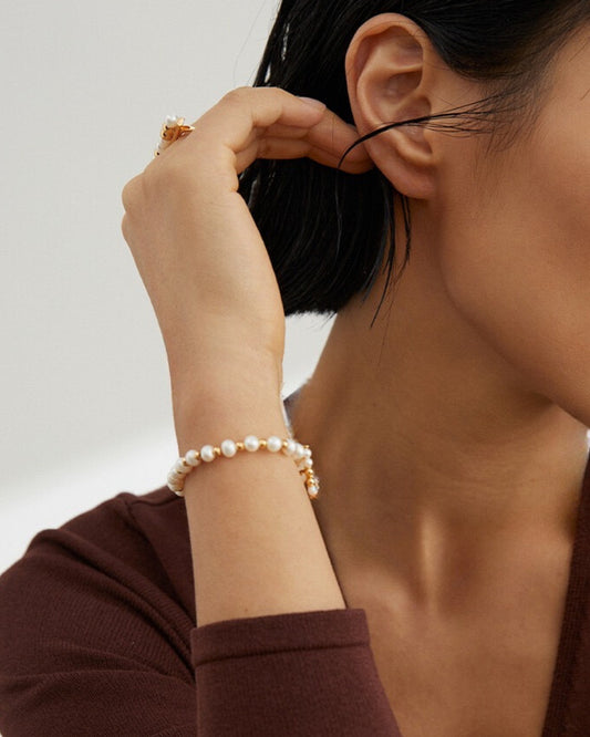 Bold Sphere Pearls Bracelet